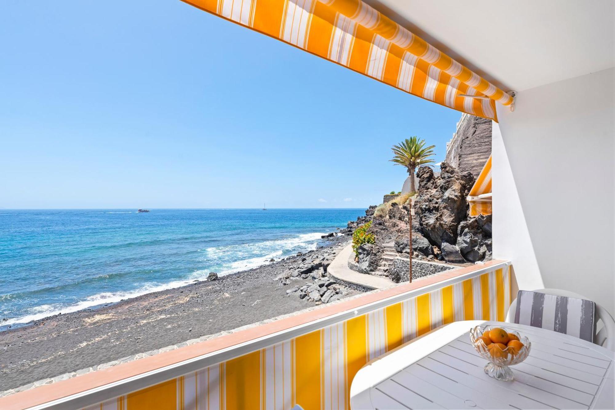 Neptuno Ocean View, Beach Line With Pool プエルト・デ・サンティアゴ エクステリア 写真